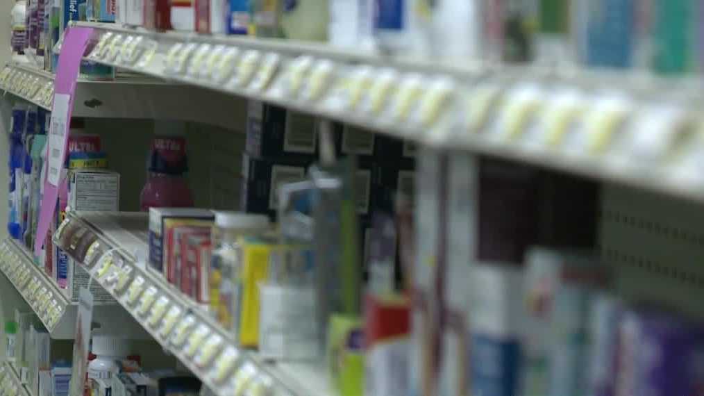 'I can't do it at a loss': Iowa's independent pharmacists are losing money filling prescriptions